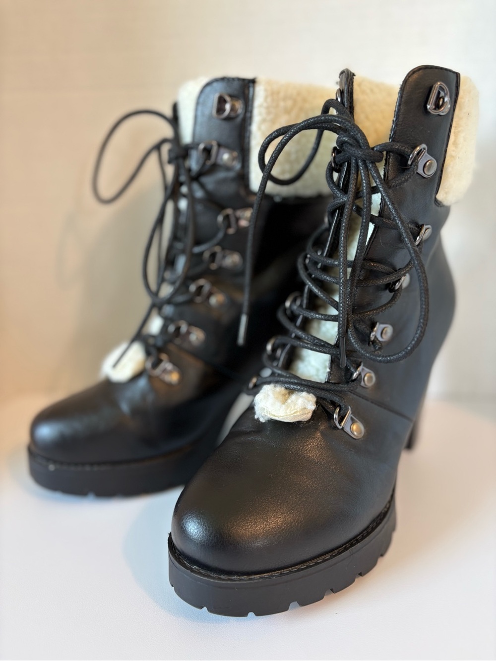 Forever 21 Black Lace-Up Platform Shearling-Trim Fur Heeled Boots Like New